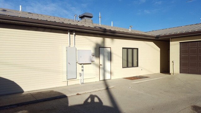 More Photos Of 315 S Main St, Conrad Office For Sale