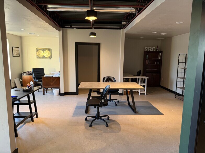 More Photos Of 3003 W College Ave, Appleton Office For Lease