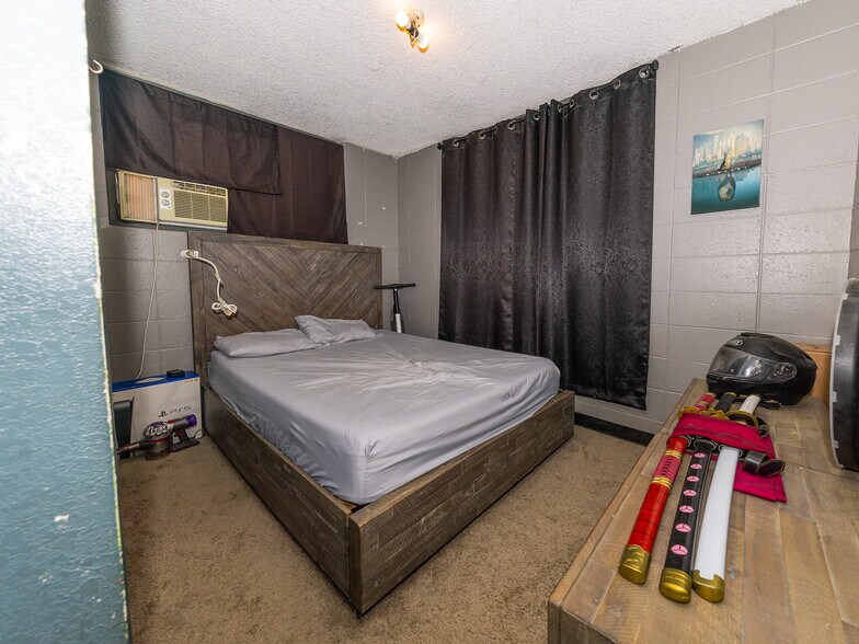 More Photos Of 2135 Bannister Pl, Honolulu Multifamily For Sale