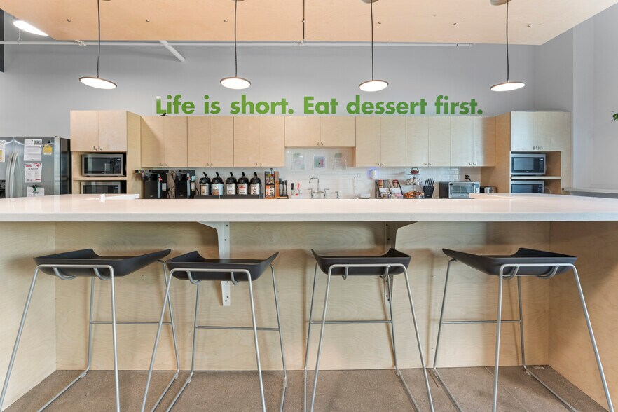 More Photos Of 2839 Northgate Dr, Iowa City Office For Lease