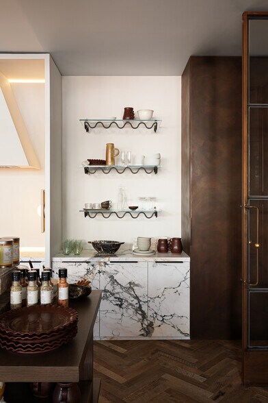 More Photos Of 8880 Washington Blvd, Culver City Office For Lease