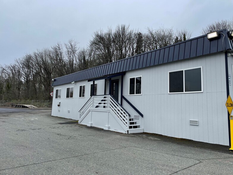 More Photos Of 9747 Martin Luther King Jr Way S, Seattle Warehouse For Lease