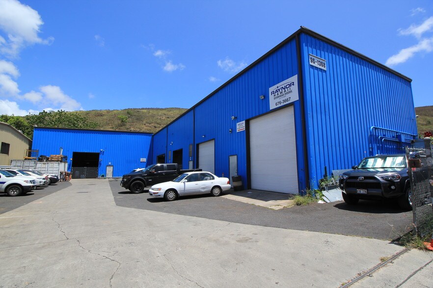 More Photos Of 96-1368 Waihona St, Pearl City Warehouse For Lease