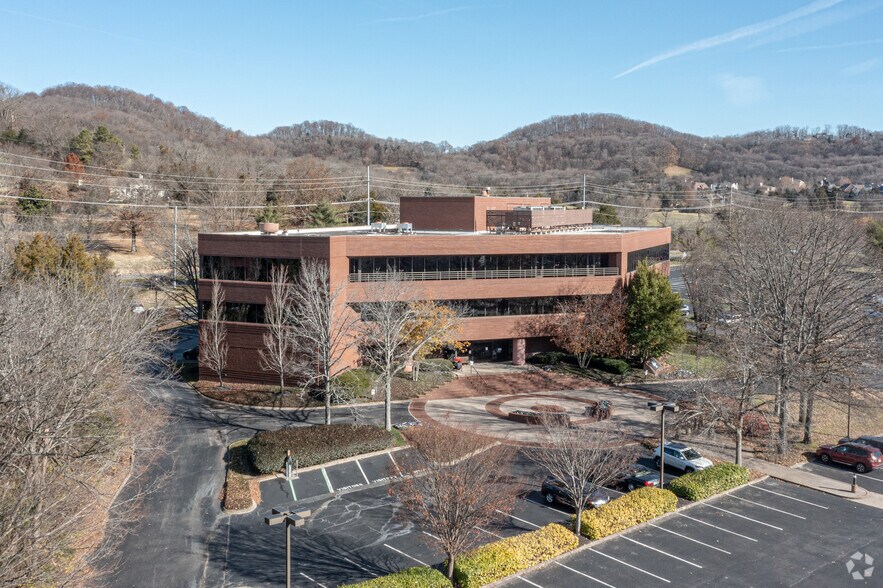 More Photos Of 101 Winners Cir, Brentwood Loft Creative Space For Lease