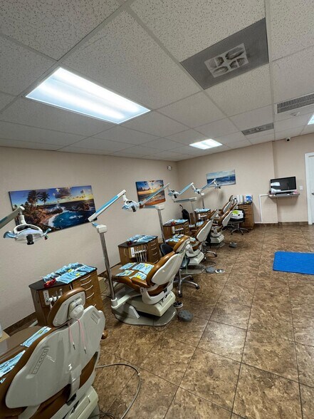 More Photos Of 1696 S Military Trl, West Palm Beach Medical For Lease
