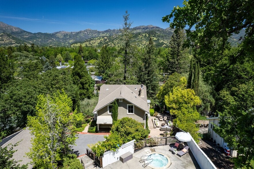 More Photos Of 1805 Foothill Blvd, Calistoga Hospitality For Sale