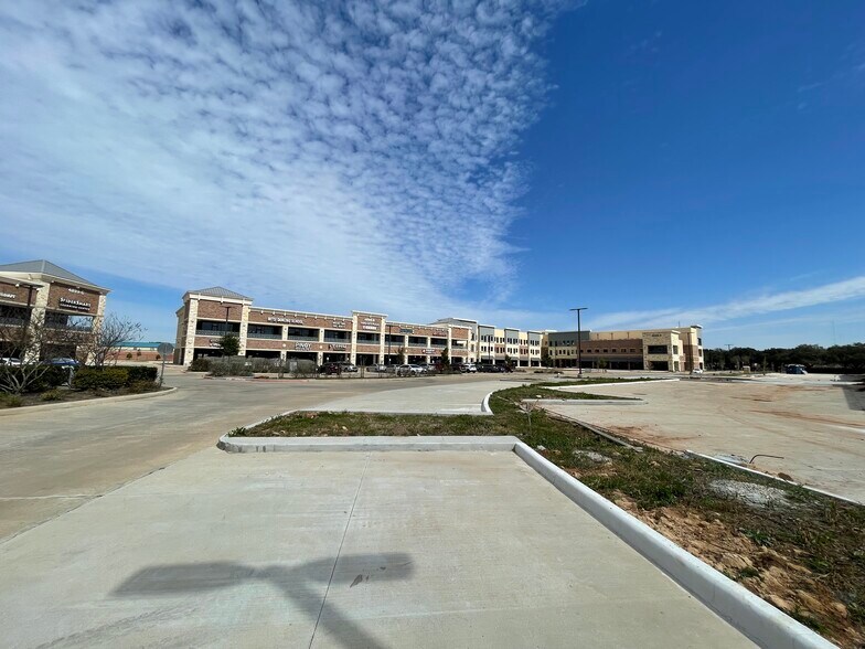 More Photos Of 4899 Highway 6, Missouri City Restaurant For Sale