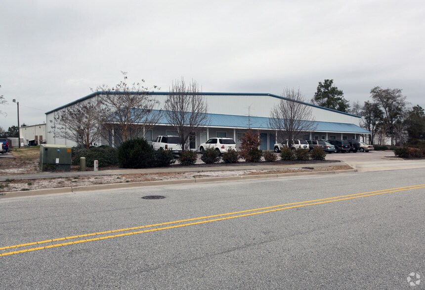 More Photos Of 113 Portwatch Way, Wilmington Flex For Lease