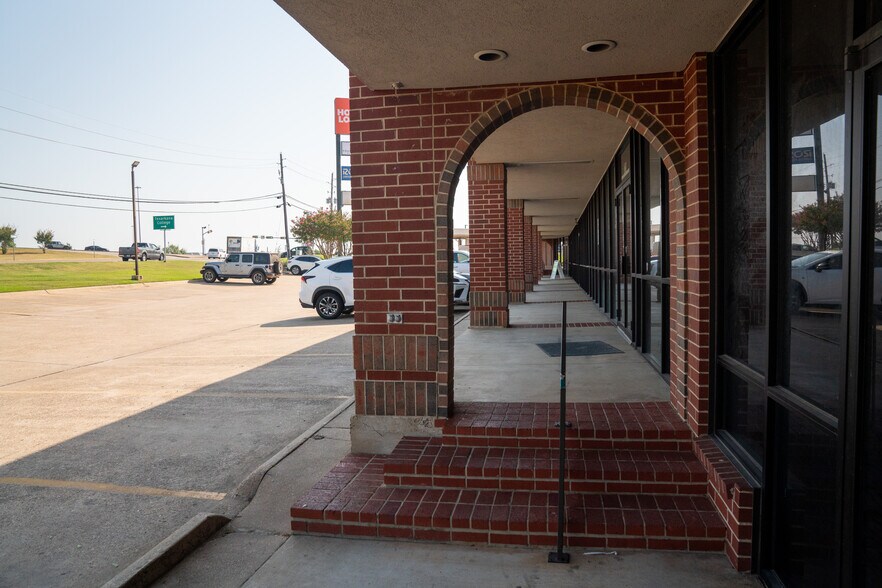 More Photos Of 3701 Mall Ln, Texarkana Unknown For Lease
