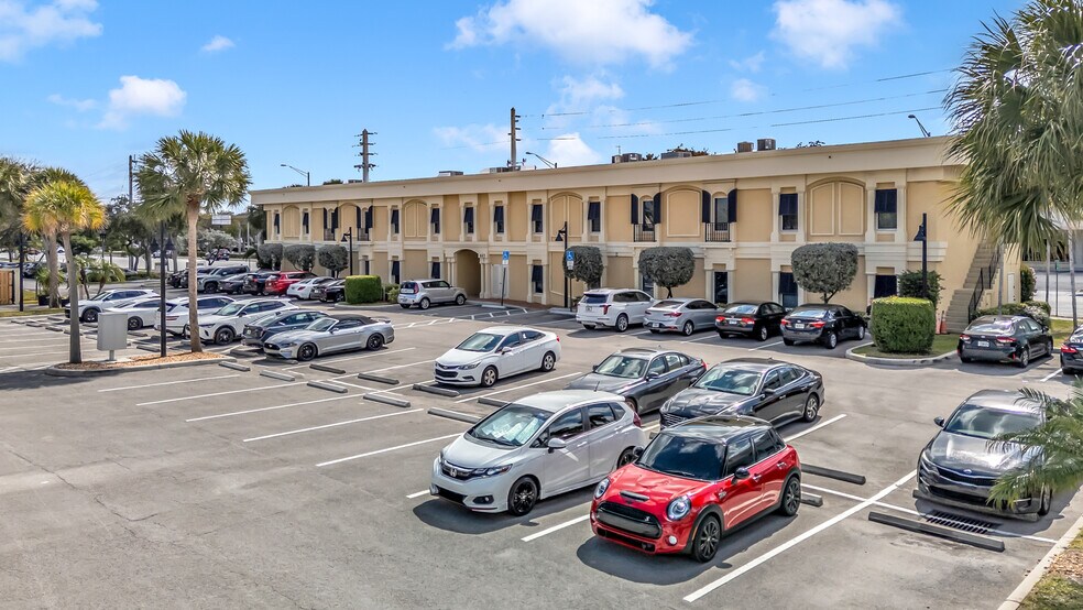 More Photos Of 665 SE 10th St, Deerfield Beach Medical For Lease