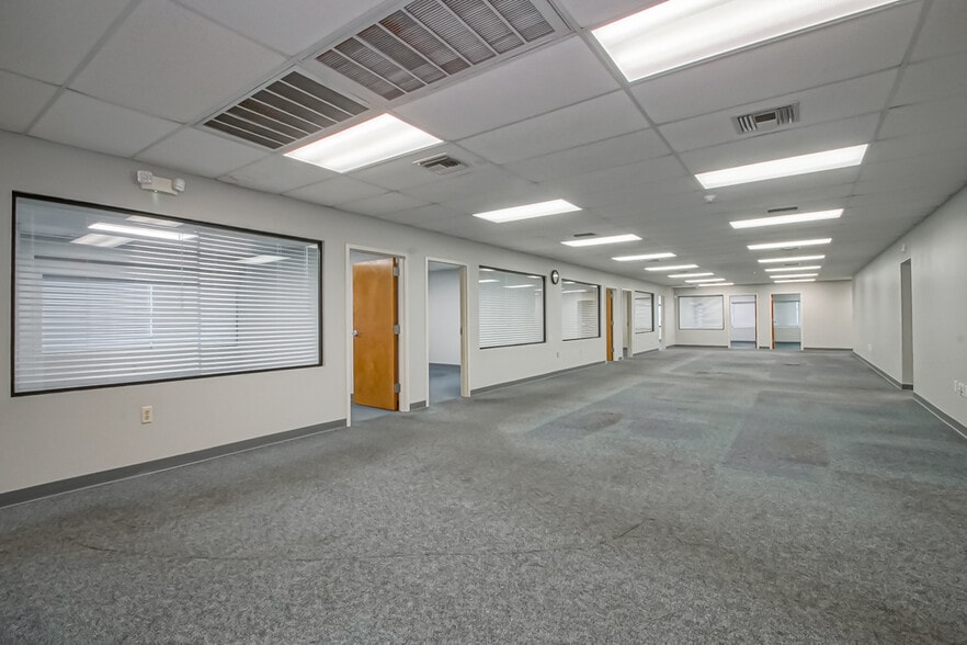 More Photos Of 1425 Sams Ave, New Orleans Office For Sale