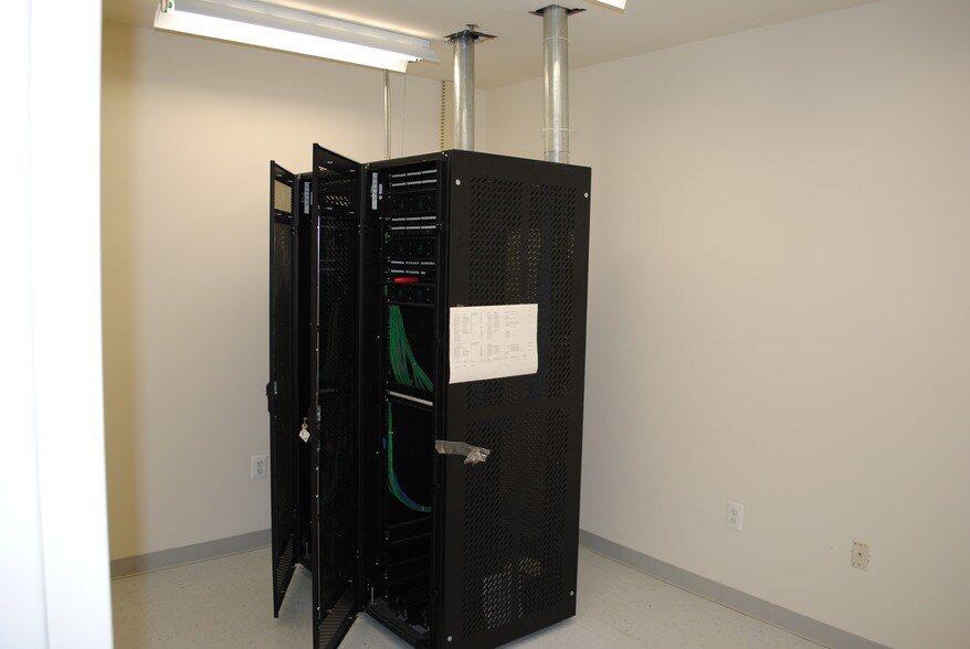 More Photos Of 1115 Garrisonville Rd, Stafford Office For Lease