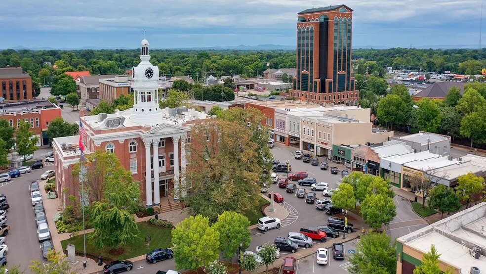 More Photos Of 112 S Maple St, Murfreesboro Office For Lease