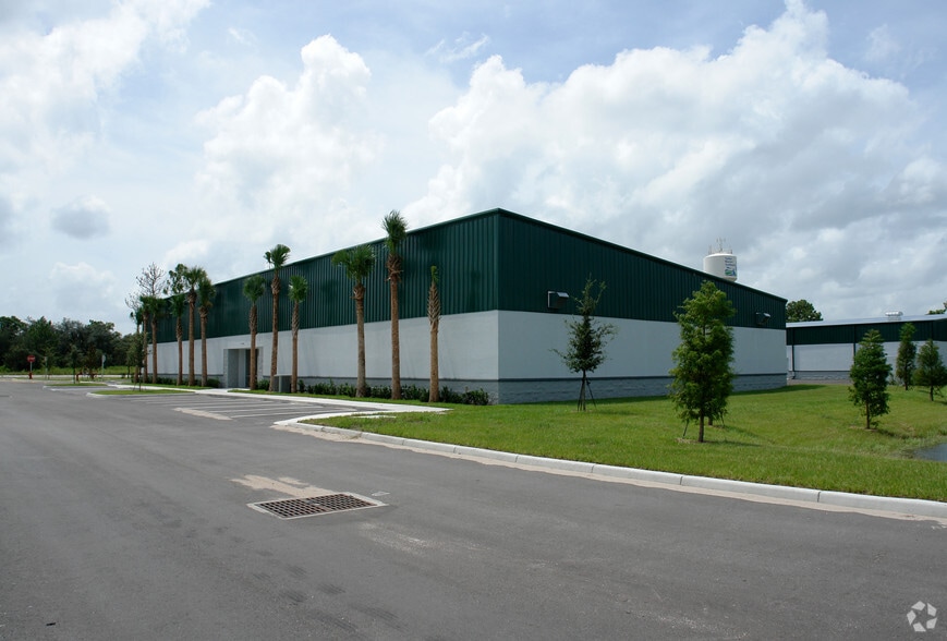 More Photos Of 1770 Business Center Ln, Kissimmee Warehouse For Lease