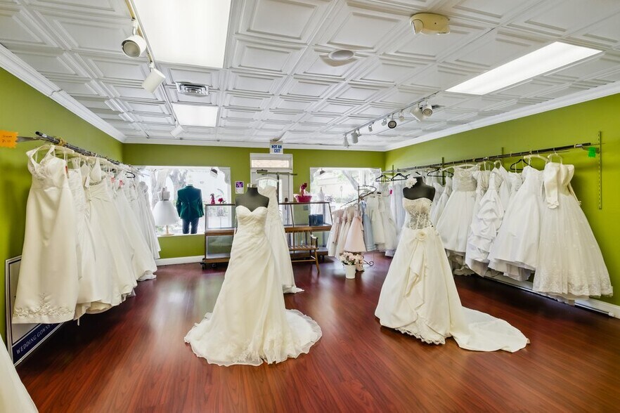 More Photos Of 4066 Broward Blvd, Fort Lauderdale Storefront Retail Office For Sale