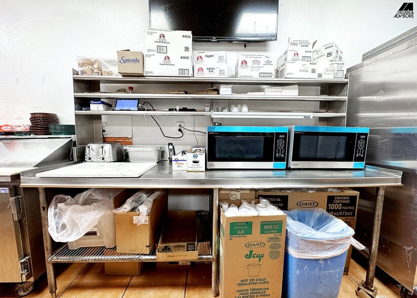 More Photos Of 4960 NW 165th St, Miami Warehouse For Sale