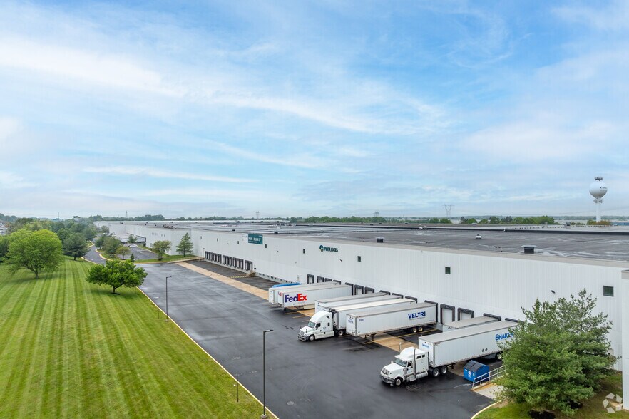 More Photos Of 200 Docks Corner Rd, South Brunswick Warehouse For Lease