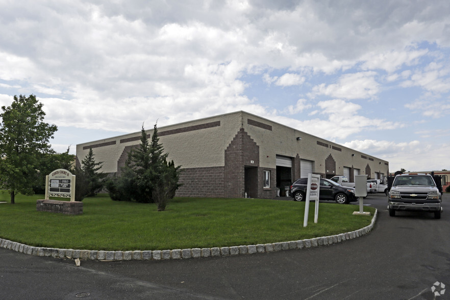 Primary Photo Of 1544 Campus Dr, Warminster Distribution For Lease