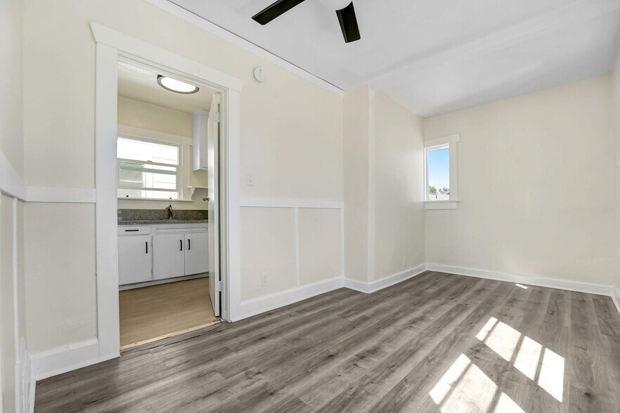 More Photos Of 4626 Wall St, Los Angeles Apartments For Sale