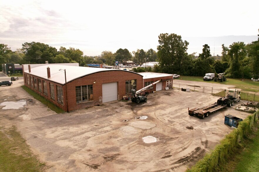 More Photos Of 311 N Longstreet St, Kingstree Auto Repair For Sale