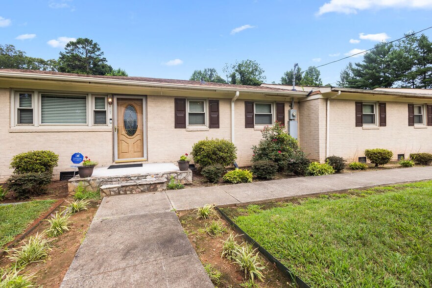More Photos Of 950 Totten Rd, Gibsonville Freestanding For Sale