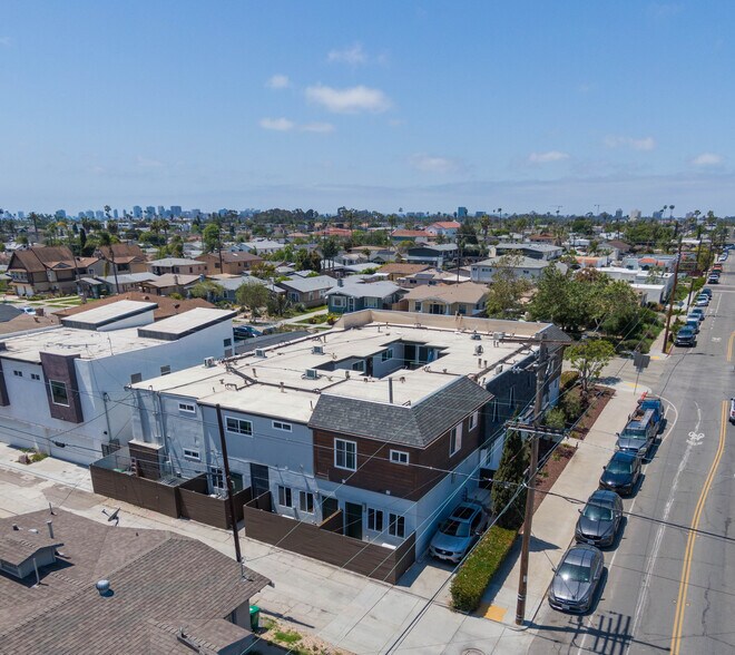 More Photos Of 3167 Landis St, San Diego Apartments For Sale