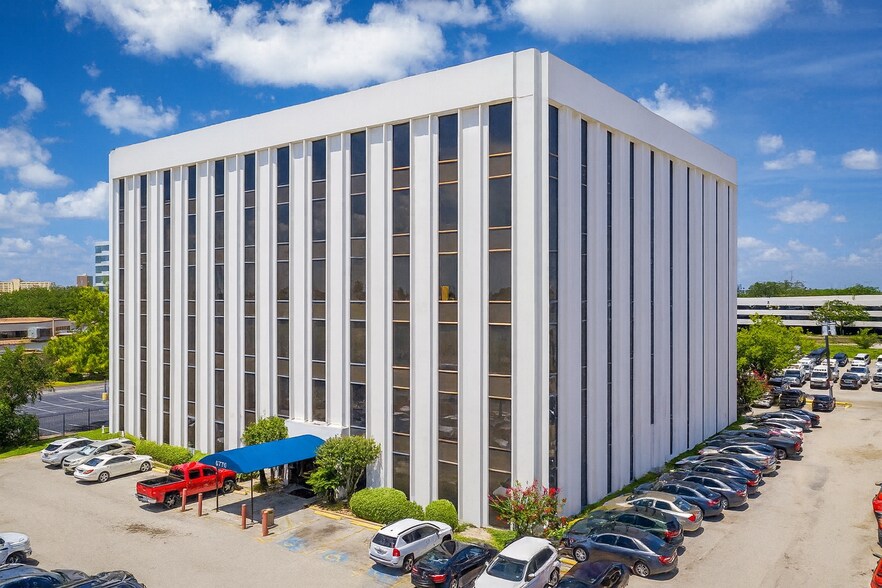 More Photos Of 6776 Southwest Fwy, Houston Office For Sale