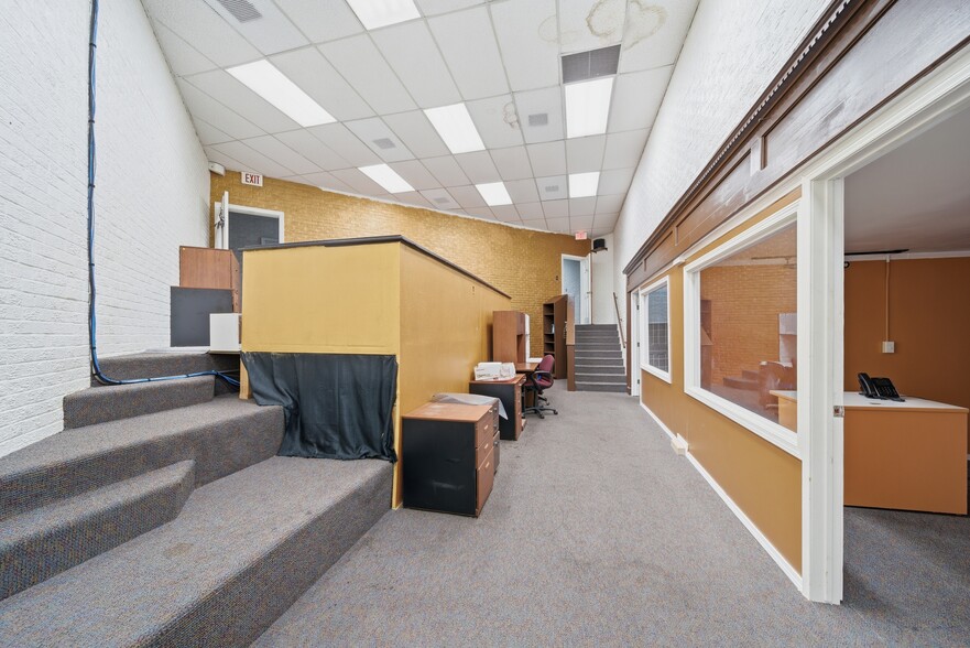 More Photos Of 7100 E 31st St, Tulsa Religious Facility For Sale