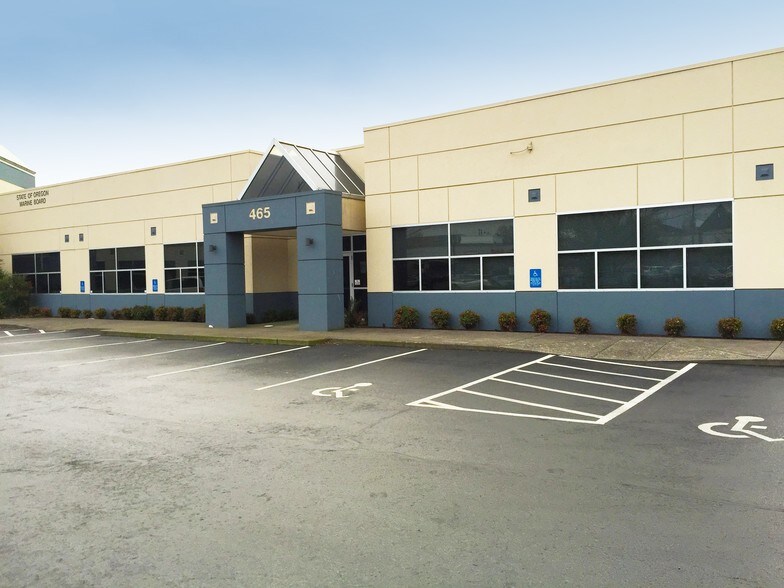 More Photos Of 435-465 Commercial St NE, Salem Office For Lease