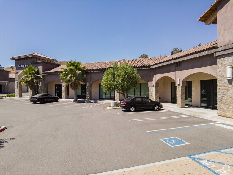 57275789 Las Virgenes Rd, Calabasas, CA 91302 For Lease