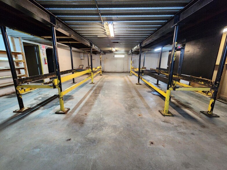 More Photos Of 2802 Regency Blvd, Augusta Auto Repair For Lease