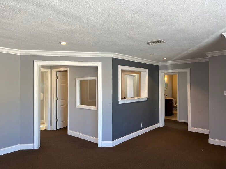 Primary Photo Of 1550 S Missouri Ave, Clearwater Freestanding For Sale