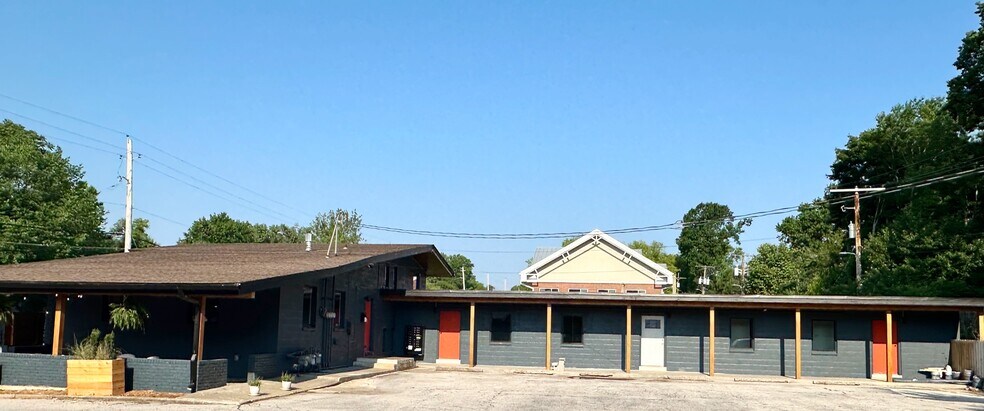 More Photos Of 2108 W 75th St, Prairie Village Medical For Lease
