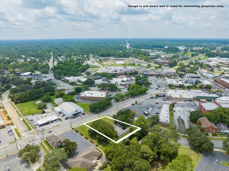 More Photos Of 223 S Crawford St, Thomasville Medical For Sale