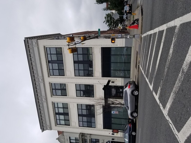 More Photos Of 1002-1008 Broad St, Newark Apartments For Lease