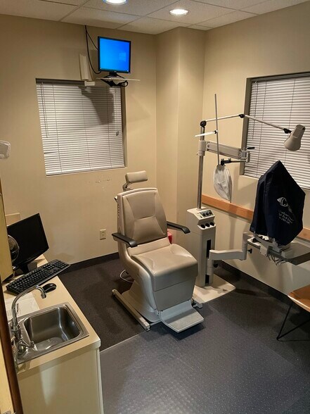 More Photos Of 1470 Tobias Gadson Blvd, Charleston Loft Creative Space For Sale