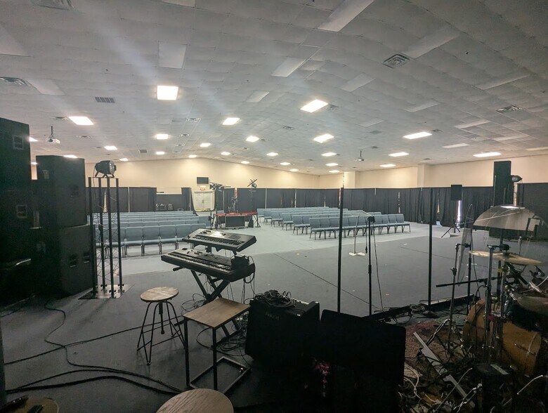 More Photos Of 16310 Chimney Rock Rd, Houston Religious Facility For Sale