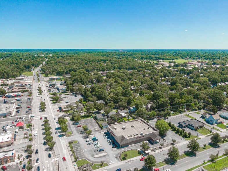 More Photos Of 1157 Azalea Ave, Richmond Drugstore For Sale