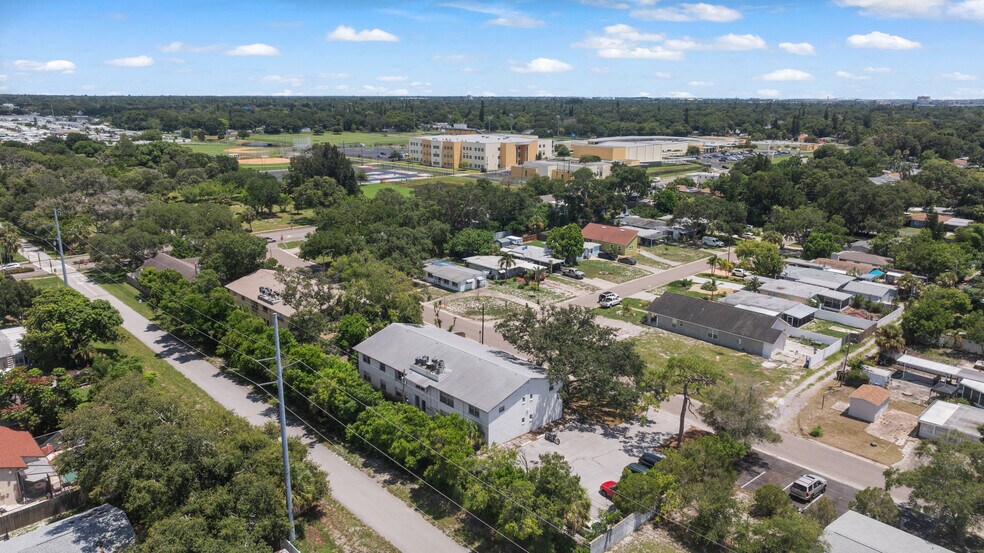 More Photos Of 5845 Fairfield Ave S, Saint Petersburg Apartments For Sale