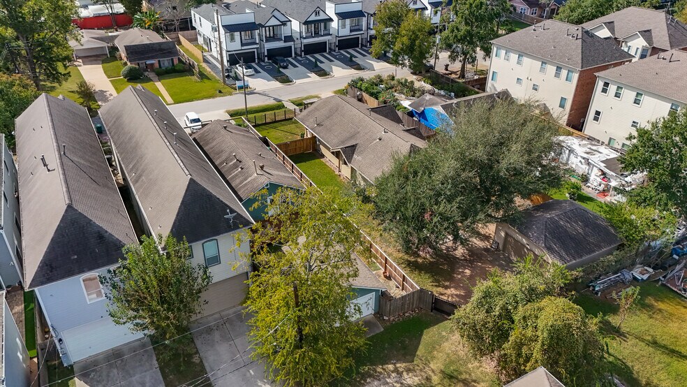 More Photos Of , Houston Office For Sale