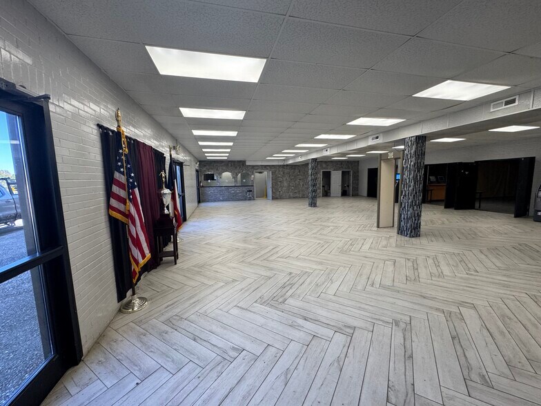 More Photos Of 10408 State Highway 64 E, Tyler Theater Concert Hall For Sale