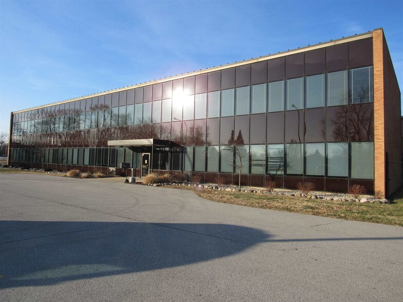 More Photos Of 1500 E Murden St, Kokomo Warehouse For Lease