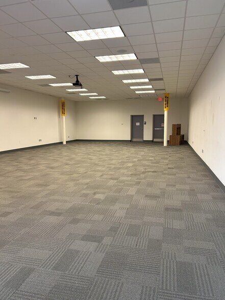 More Photos Of 191 Devereaux Dr, Natchez Distribution For Sale