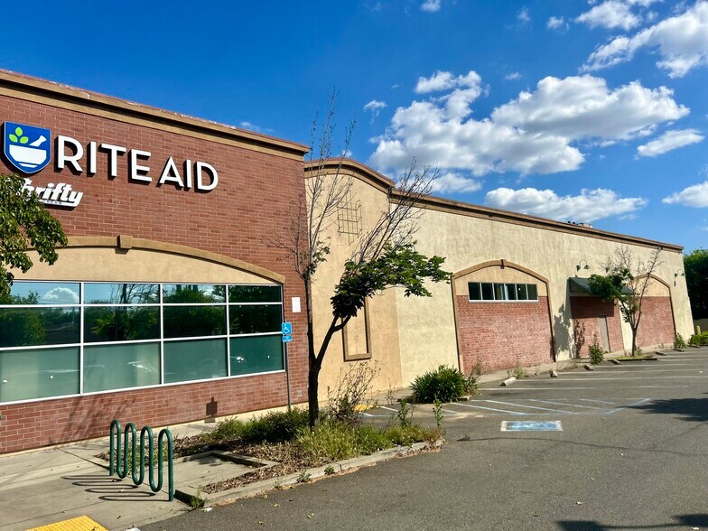 More Photos Of 4830 J St, Sacramento General Retail For Sale