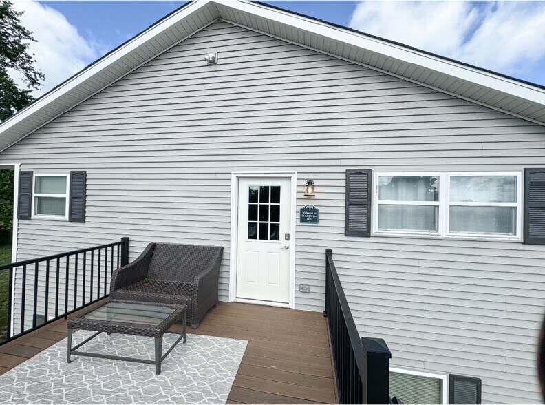 More Photos Of 103 S Jefferson St, Raymore Medical For Sale