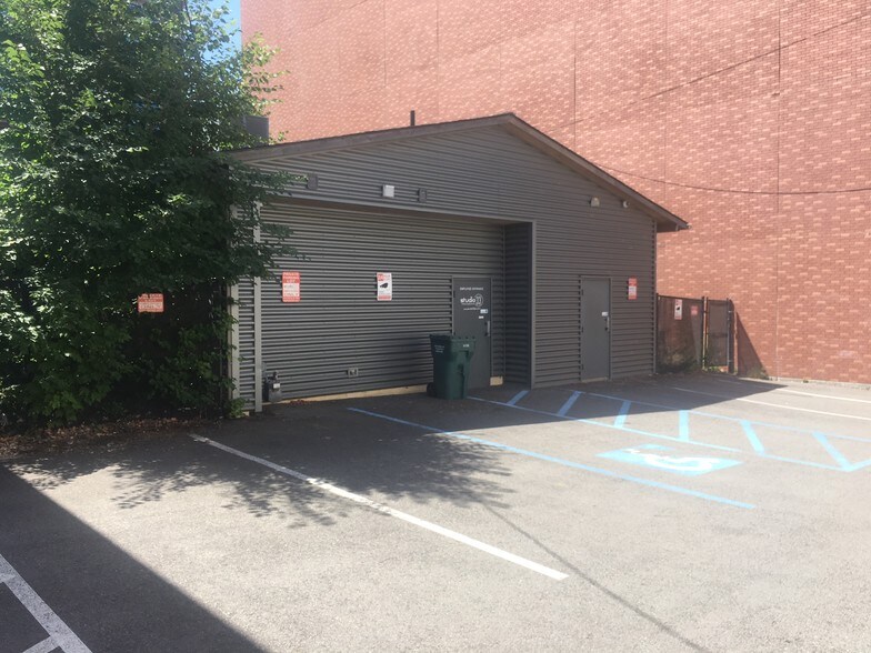 More Photos Of 611 E Sherman Ave, Coeur d'Alene Office For Lease