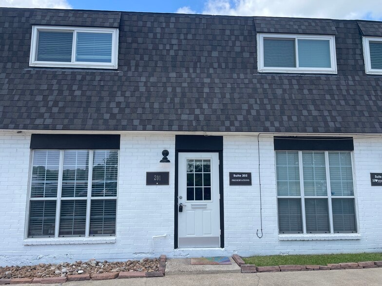 More Photos Of 2600 NASA Rd 1, Seabrook Medical For Lease