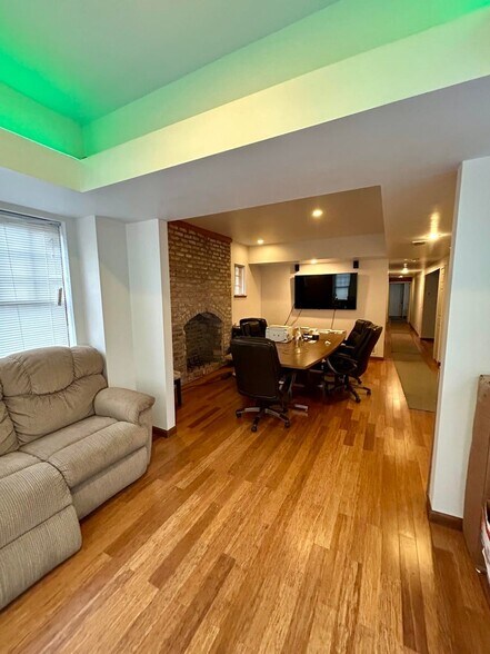 More Photos Of 532 Connecticut St, Gary Apartments For Sale