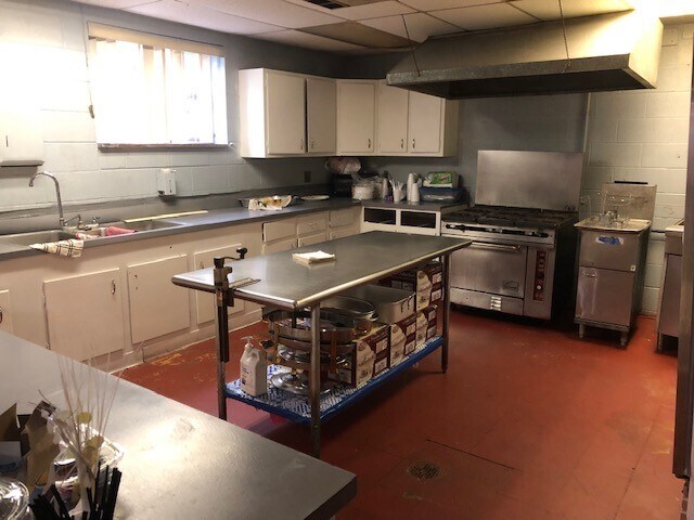 More Photos Of 3317 Benson St, Detroit Religious Facility For Lease