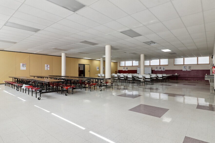 More Photos Of 13680 E 14th Pl, Aurora Schools For Lease
